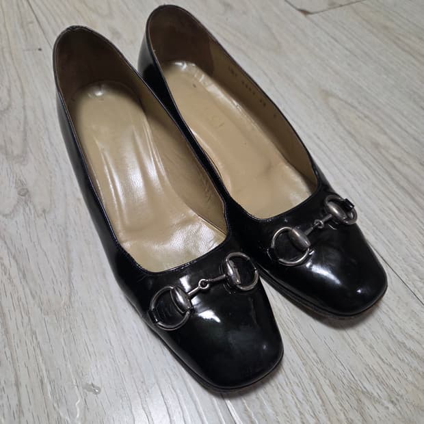 구찌 구두 250 사이즈