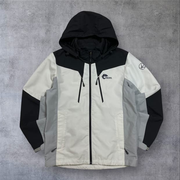 네파 스몰 로고 믹스 컬러 바람막이