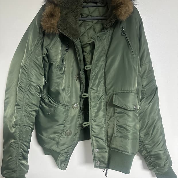 아캄 Fur MA-1 jacket