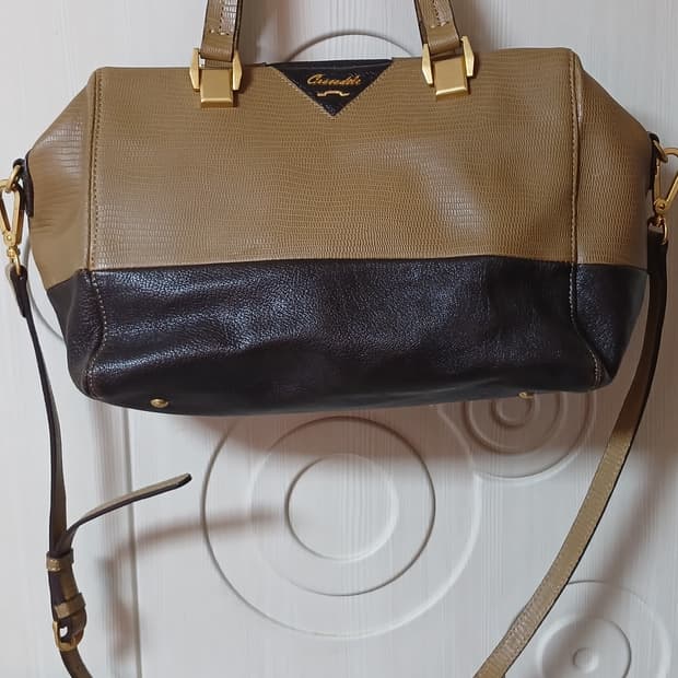 크로커다일 가죽가방 