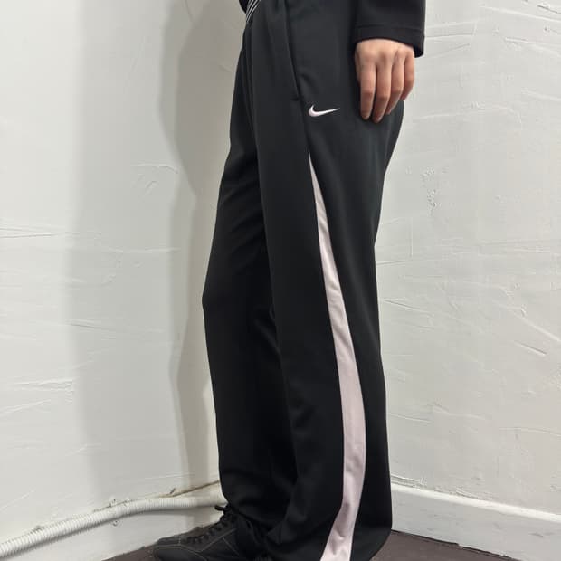 nike soft pink line pants