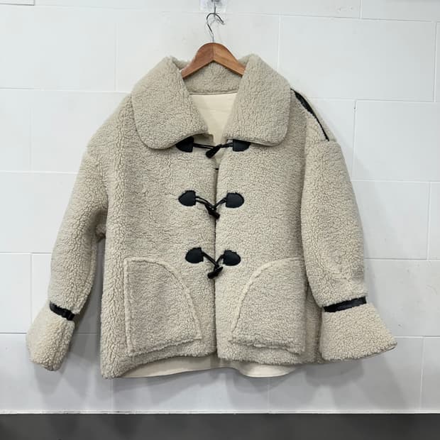 뽀글이 하프 떡볶이 코트