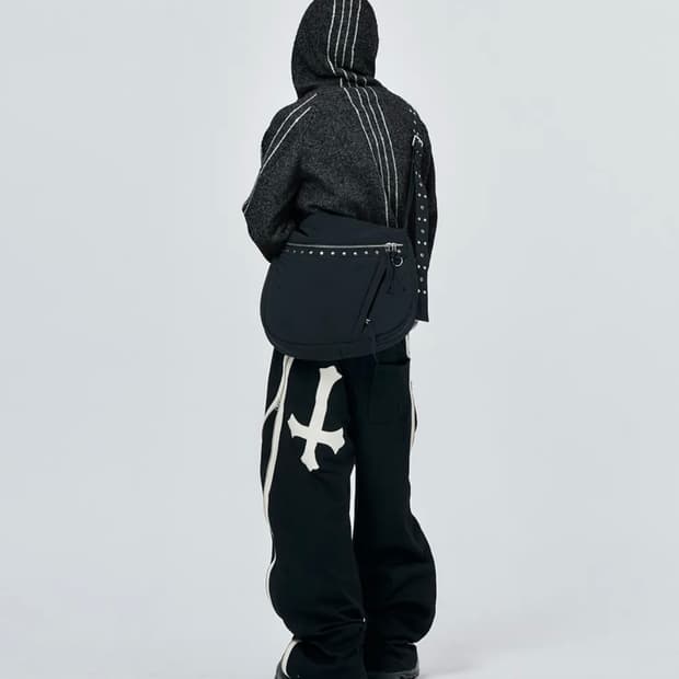 CURVED ZIPPER SWEATPANTS BLACK