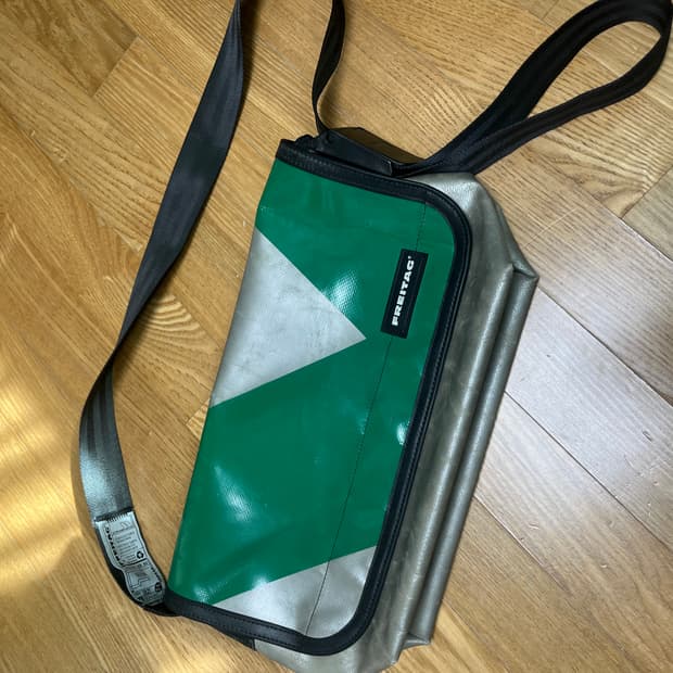 프라이탁 - 서프사이드