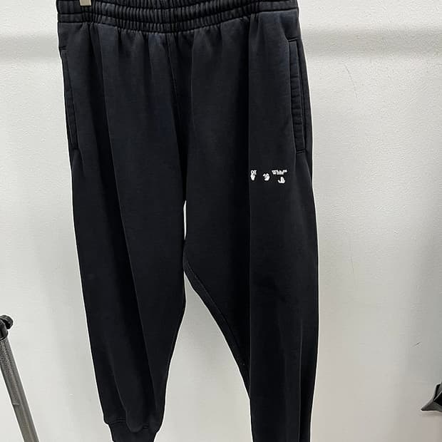 30) 오프화이트 블랙 스웻팬츠