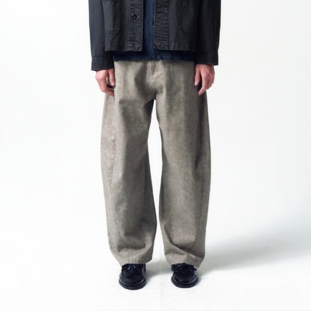 인사일런스 스머지 커브드 팬츠 TAUPE BEIGE M사이즈