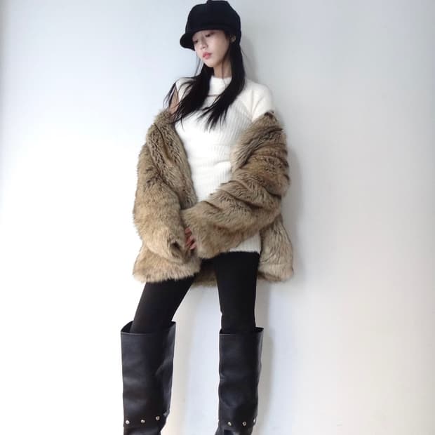 Moca fur jacket / brown