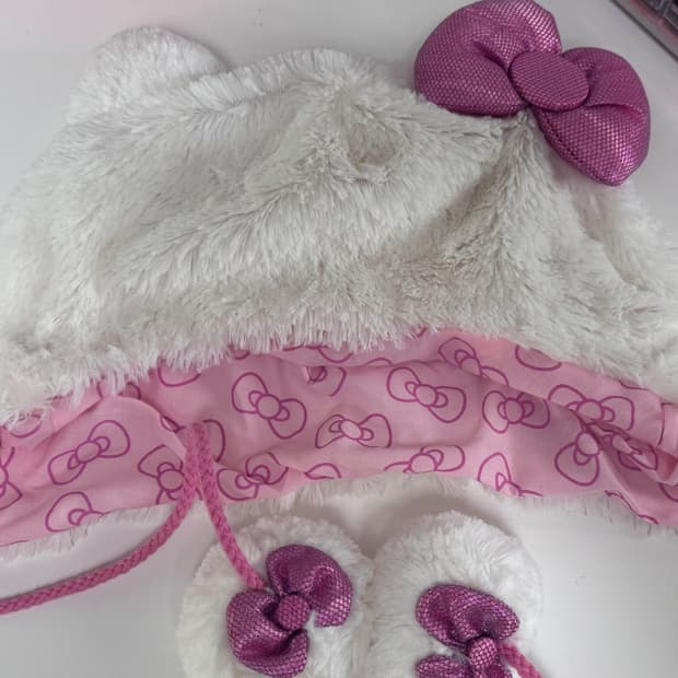 USJ 헬로키티 털모자