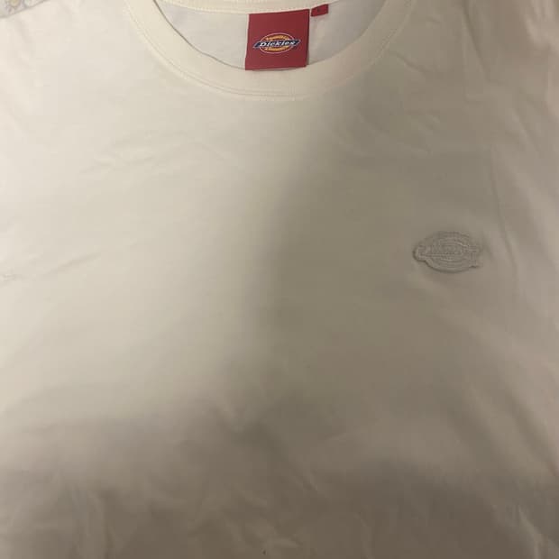 디키즈 흰색 반팔 티셔츠