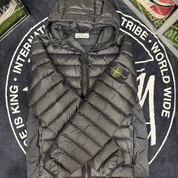 스톤아일랜드 패딩