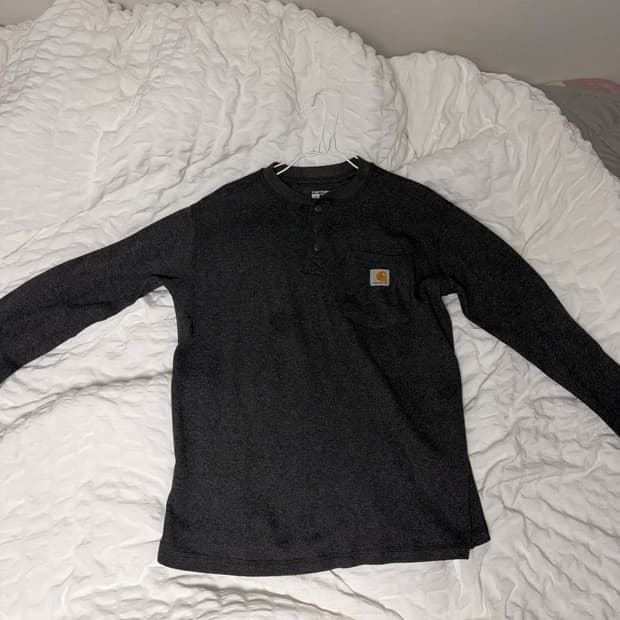 칼하트 핸리넥 니트