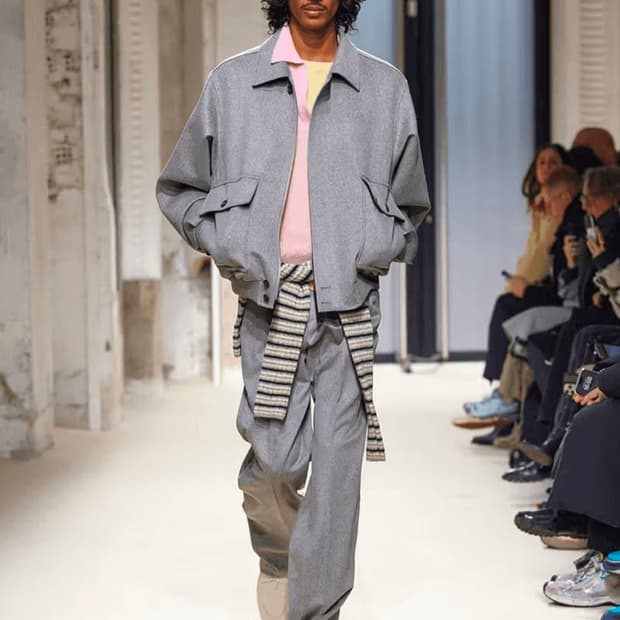 [4,새상품] 25AW 오라리 캐시미어 몰스킨 블루종 팝니다