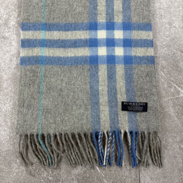 Burberry Cashmere Muffler   