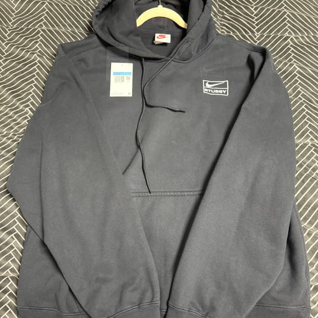 나이키스투시(나투시) 블랙 후드티 m