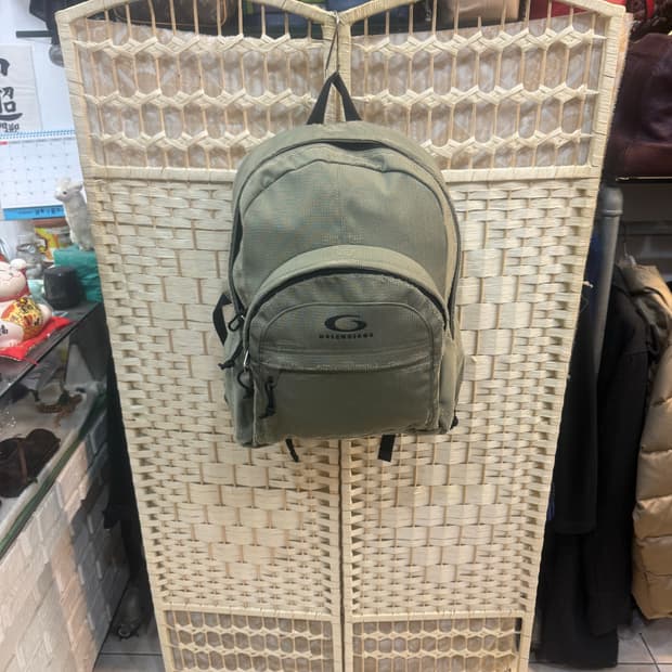 25ss 정품 발렌시아가 디스트레스트 백팩 팝니다