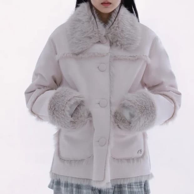 허그유어스킨 시어링 무스탕 새제품