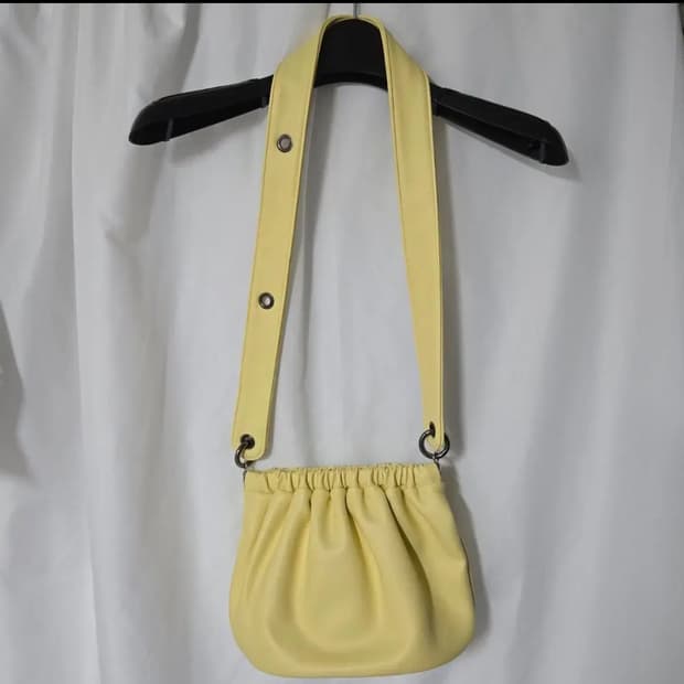 세이모온도 레몬 노란색 숄더백 가방 체인
