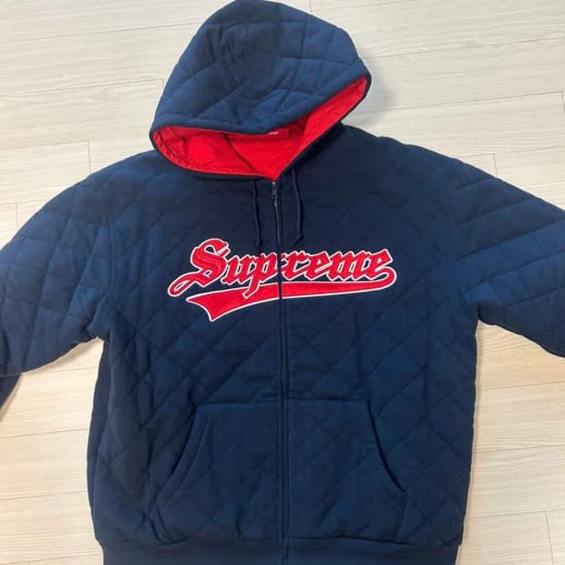 슈프림 퀼티드 집업 후드 스웨트셔츠 네이비 -