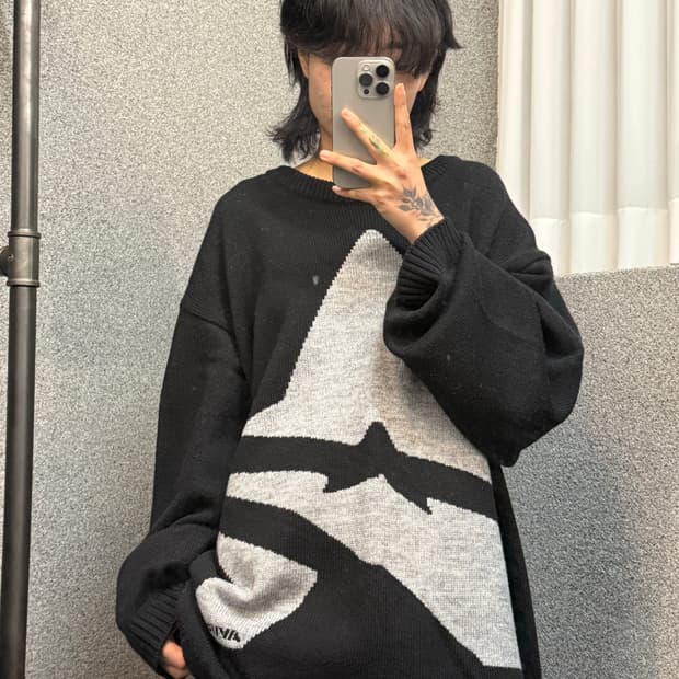 Avirex black knitwear