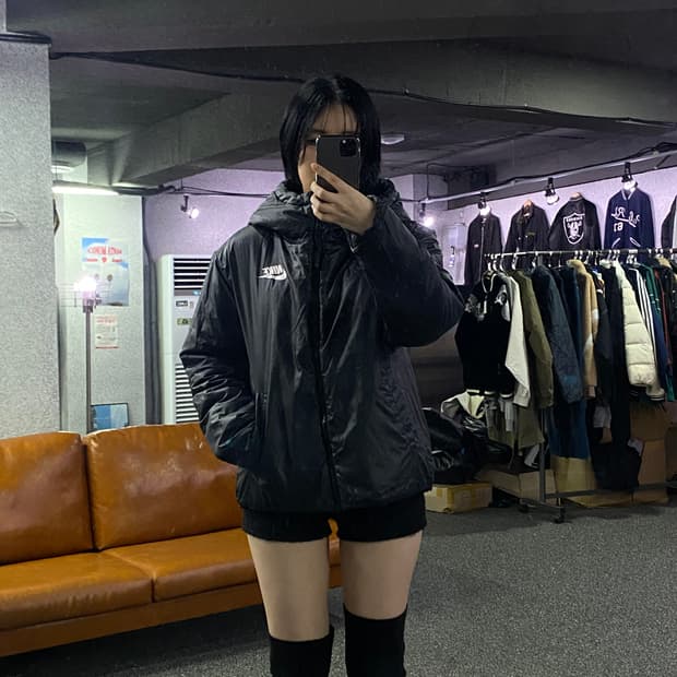 나이키 빅로고 블랙 리버시블 프리마로프트 점퍼 B3043 