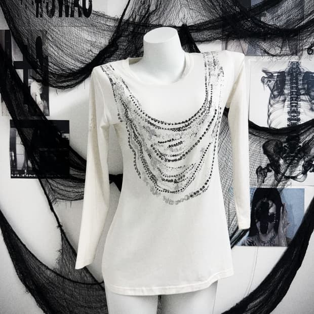 Necklace beads detailed longsleeve