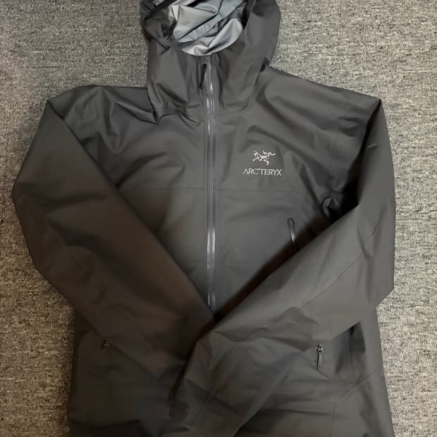 아크테릭스 베타자켓 클라우드 (M)