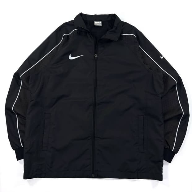 나이키 블랙 바람막이