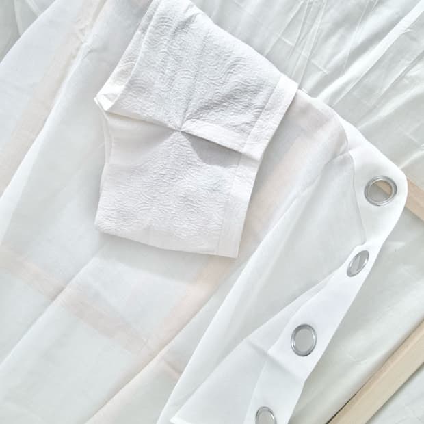 [Elizabeth and James] Jacquard short