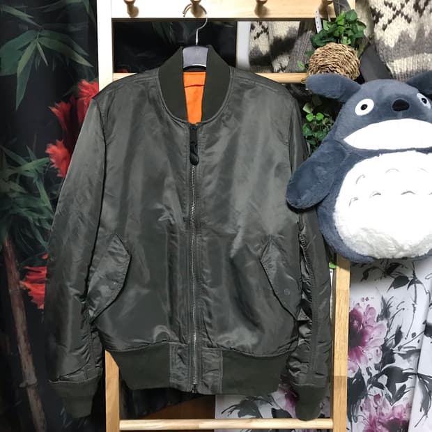 알파인더스트리 MA-1 리버시블 봄버 자켓