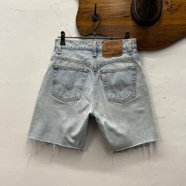 90s USA Levi’s 550 Denim Shorts