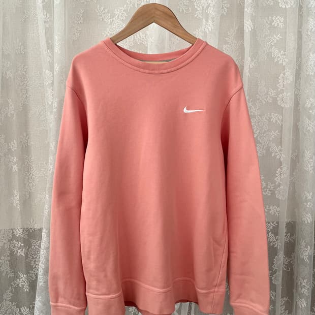 L) 나이키 여성 스우시 맨투맨 코랄