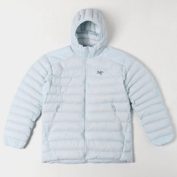 아크테릭스 세륨 경량패딩