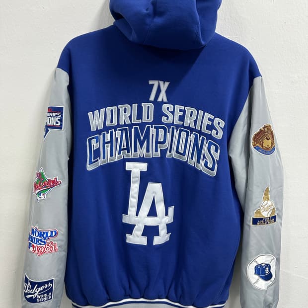 LA다저스 7회 우승기념 후드집업자켓