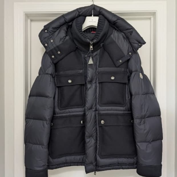 [정품] 몽클레어 레더 믹스 투톤 패딩 XL 블랙  