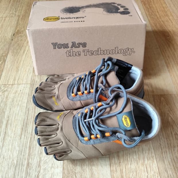 비브람 파이브 핑거스 42사이즈 판매