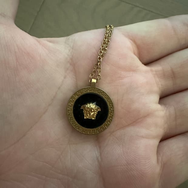 베르사체 목걸이 풀박