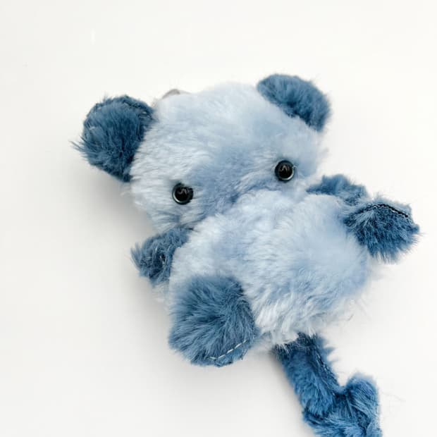 Blue tomory