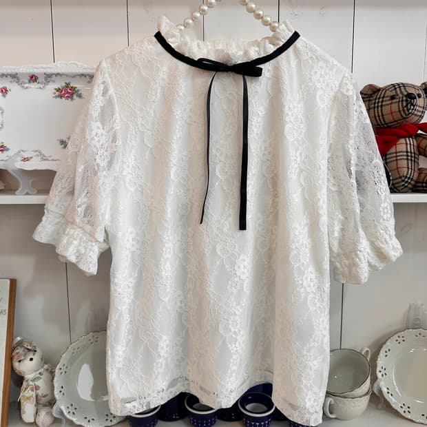 레이스 블라우스 화이트 리본 포인트