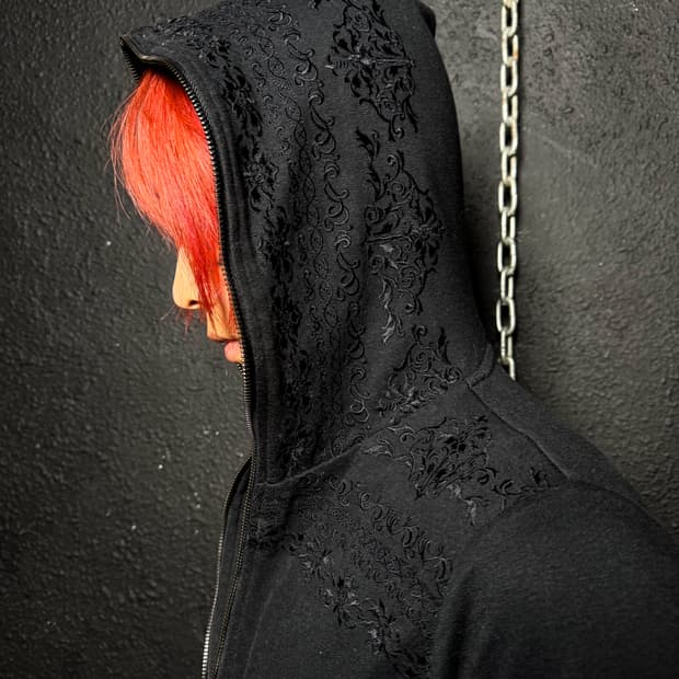 BERNINGS-SHO – Black Label Zip Hoodie 