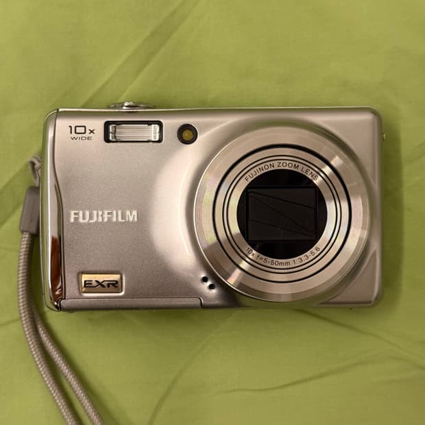 (작례O) 풀박스‼️후지필름 파인픽스 F70exr