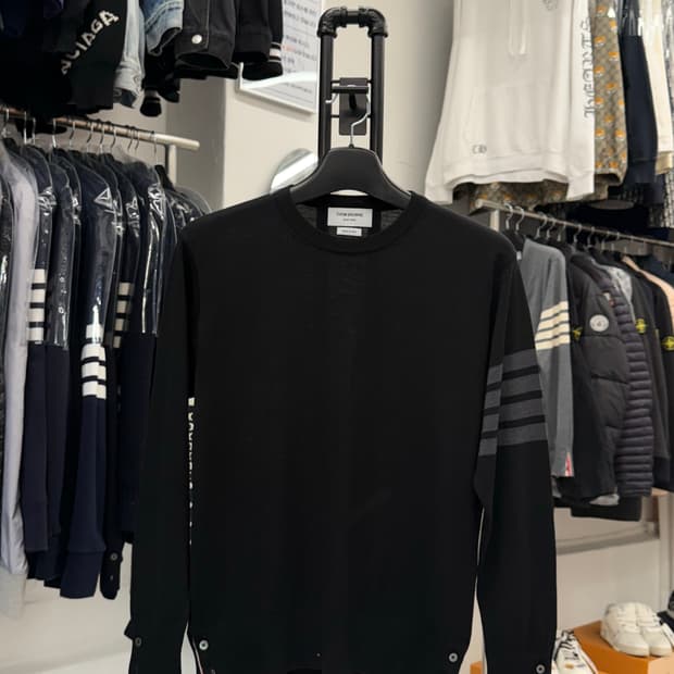 [3] 톰브라운 사선완장 메리노 울 니트