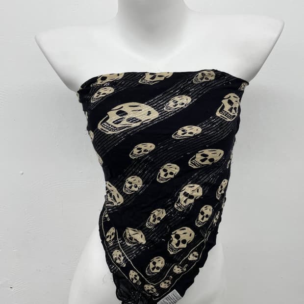 펑크 스컬 글리터 머플러