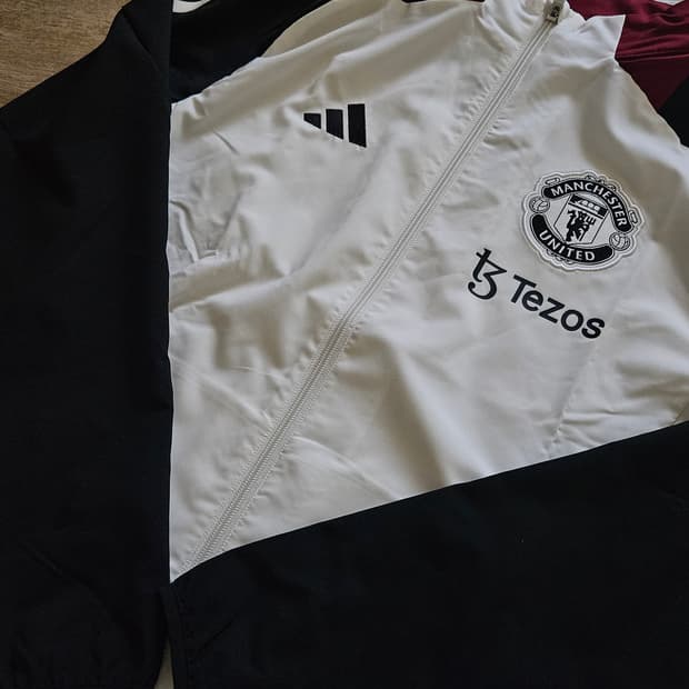 맨체스터유나이티드 아디다스 바람막이