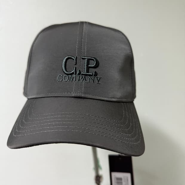 cp컴퍼니 고글캡 차콜xl 새상품
