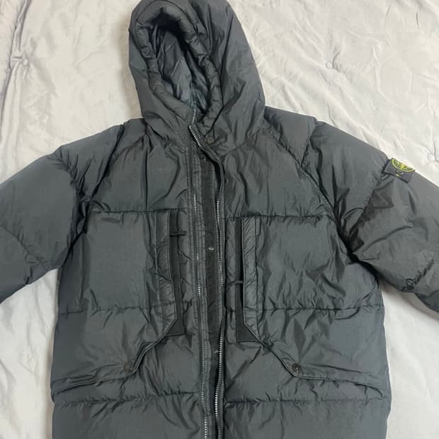 스톤아일랜드 크링클랩스 후드 패딩 블랙 M