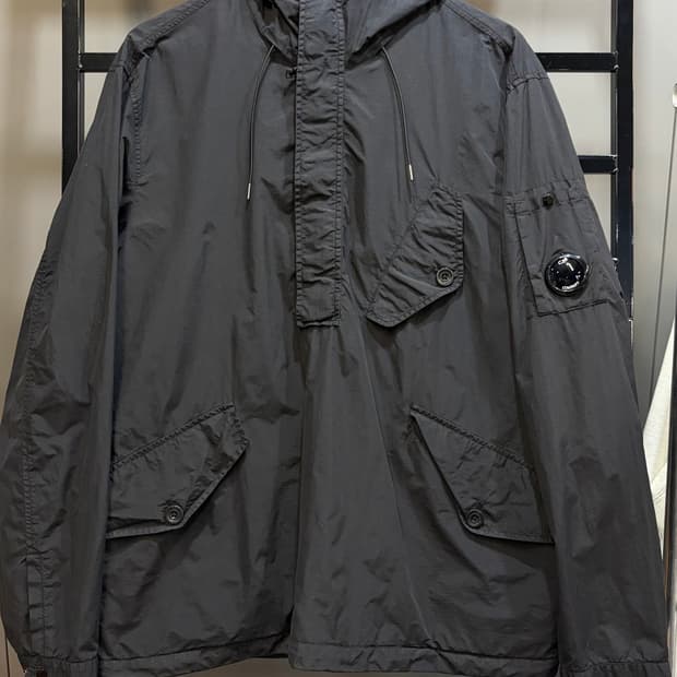 (L) CP컴퍼니 플랫 나일론 아노락 블랙 35.0