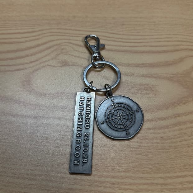 해칭룸 한로로 키링 팝니다