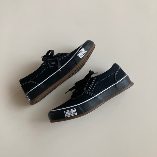 X GU Low sneakers