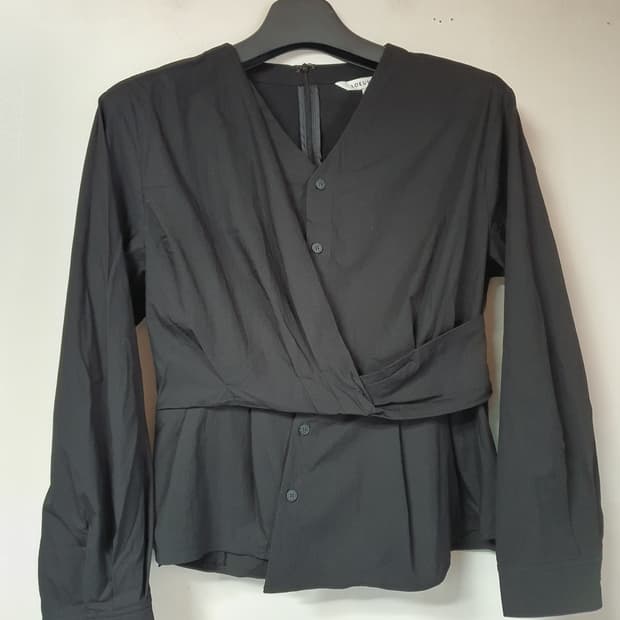 LOEUVRE 블라우스