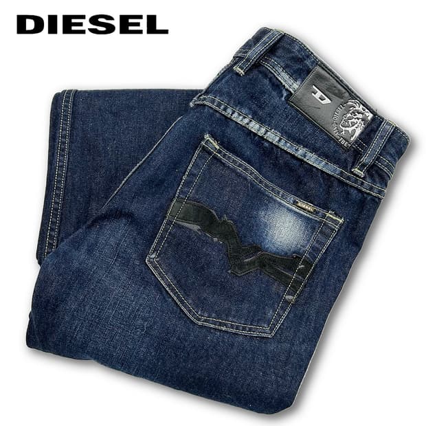 디젤 로고패치 데님팬츠 darron